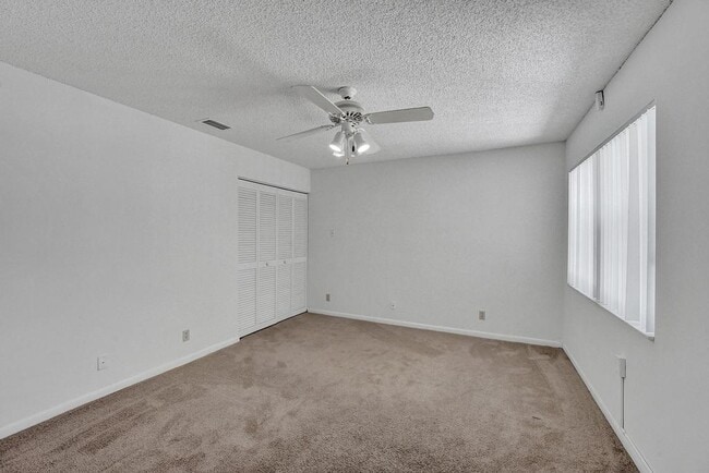 Building Photo - 8578 Eagle Run Dr