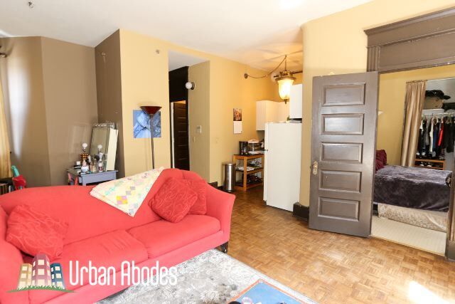 Building Photo - 2800 N Pine Grove Ave