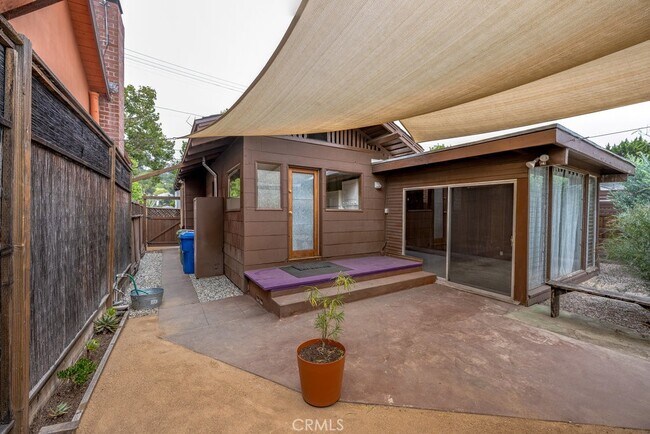 Building Photo - 1243 Yosemite Dr