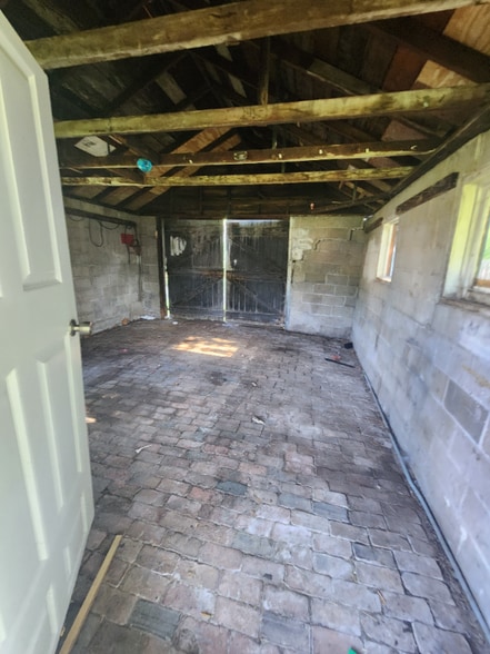 Building Photo - 2915 W Trewyn Ave