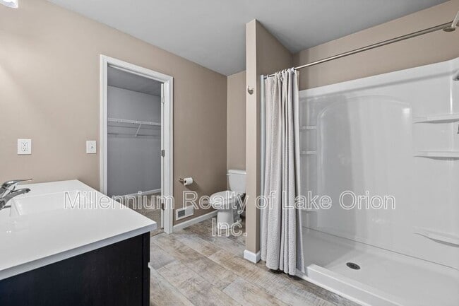 Building Photo - 7158 Primrose Ln