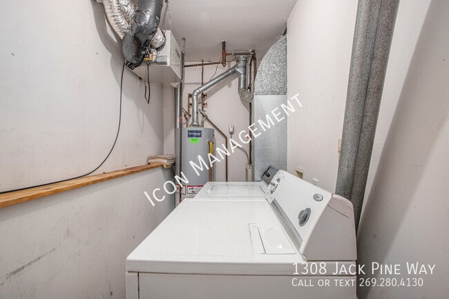 Building Photo - 1308 Jack Pine Way