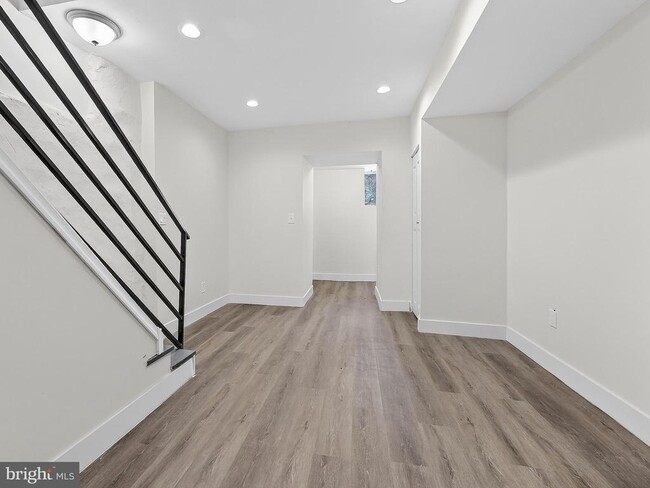 Building Photo - 3020 Euclid Ave