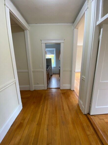 Primary Photo - 1824 Beacon St