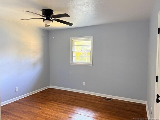 Building Photo - 6025 Elstree Pl