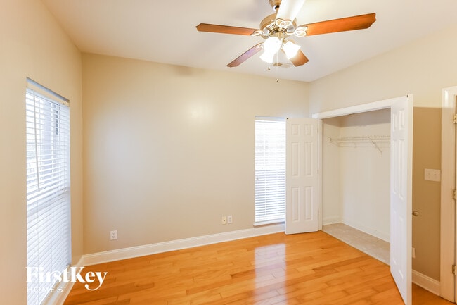 Building Photo - 125 Charleston Way