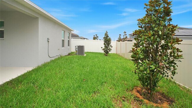 Building Photo - 2942 Lavanda Dr