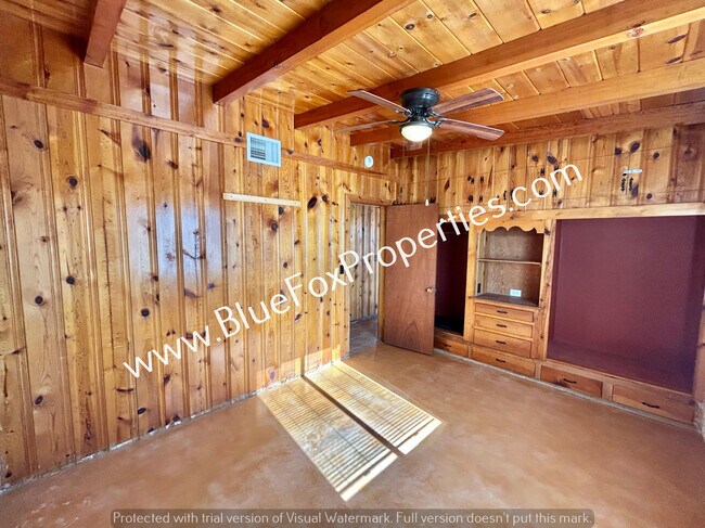 Building Photo - 6140 N Van Ark Rd