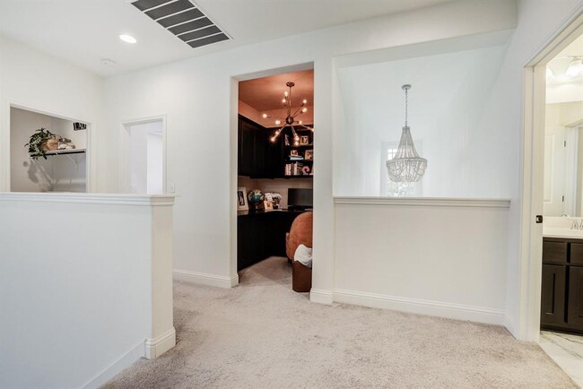 Building Photo - 4808 Globe Mallow Dr