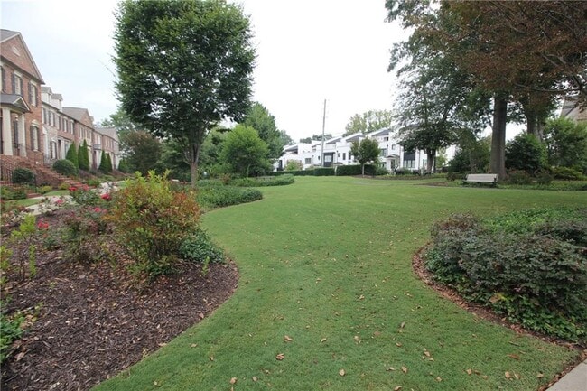 Building Photo - 355 Rose Garden Ln