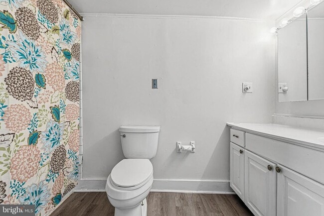 Building Photo - 1915 Rettman Ln