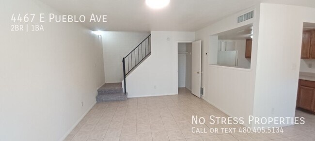 Building Photo - Town Home off 40th St and Broadway!