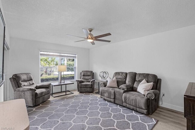 Building Photo - 5301 Shalley Cir W