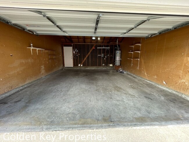 Building Photo - Charming 2 Bedroom, 2.5 Bathroom Condo – Pepperwood Villas, Oceanside