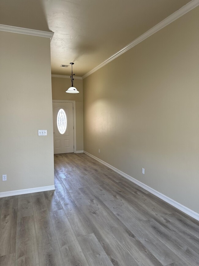 Building Photo - 4616 Alpine Pl