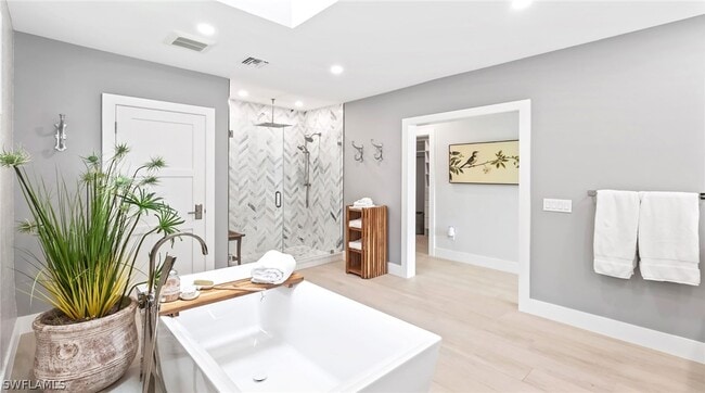 Building Photo - 440 Kingstown Dr