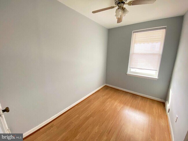 Building Photo - 6330 Leonard St