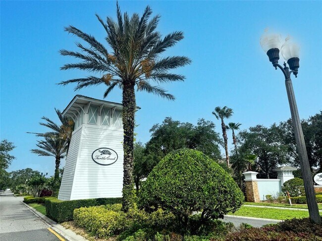 Building Photo - 4800 Riverwalk Dr