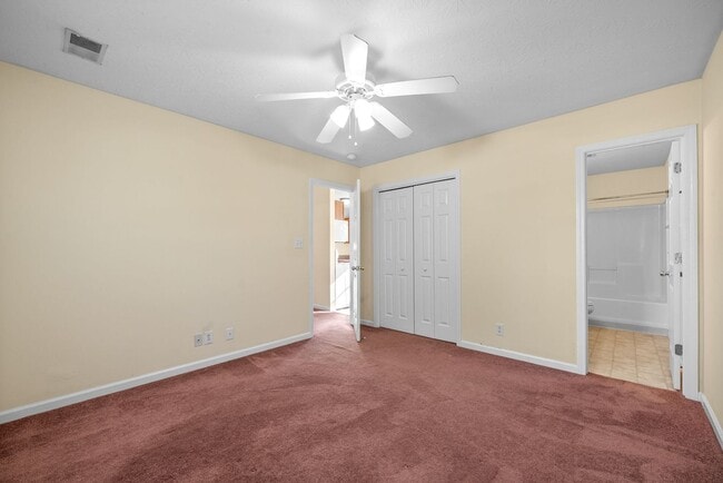 Building Photo - Dog Friendly Home For Rent Near Heritage Park!