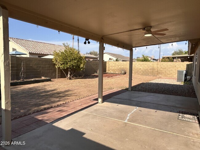 Building Photo - 2346 E Devon Ct