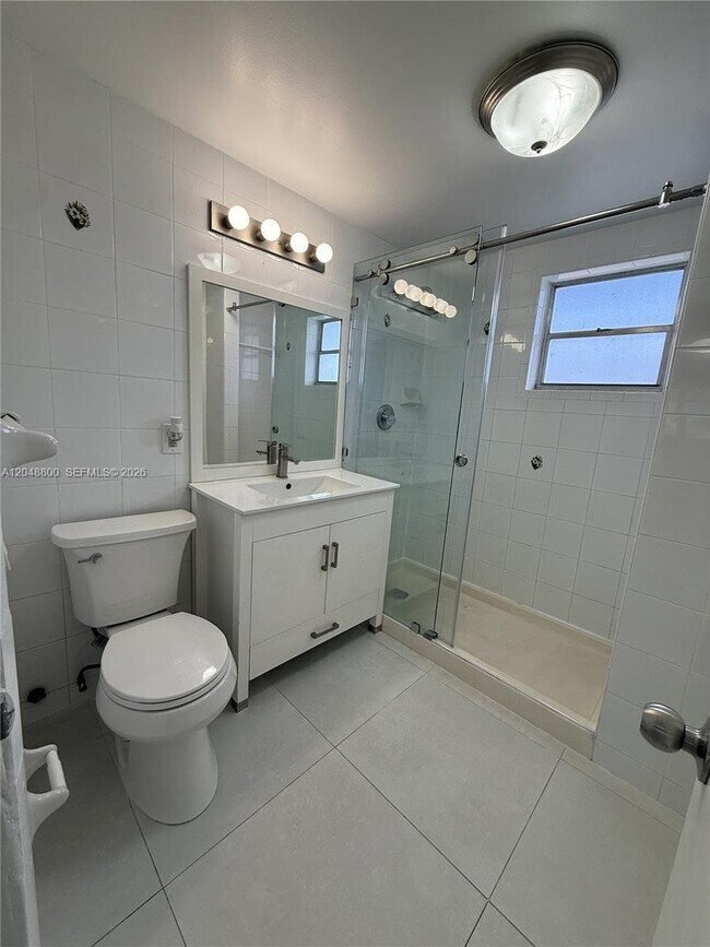 Building Photo - 20 SW 108th Ave