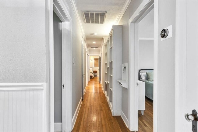 Building Photo - 4813 Avenue H