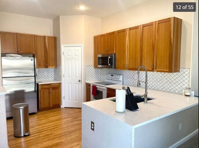 Building Photo - Home for rent in Murphey Creek Neighborhood