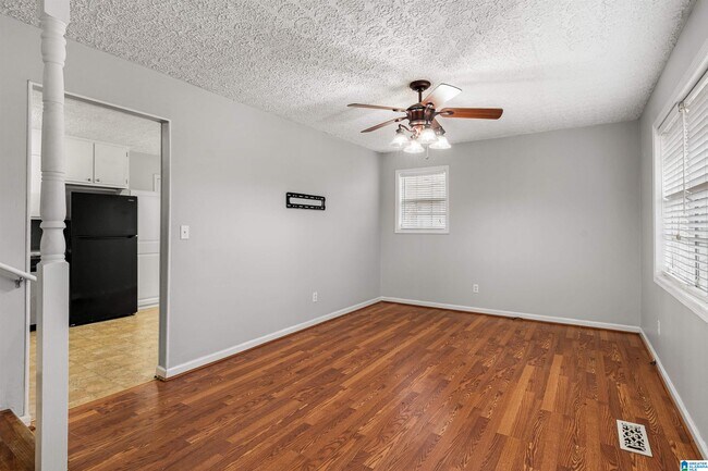 Building Photo - 3009 Burkwood Rd