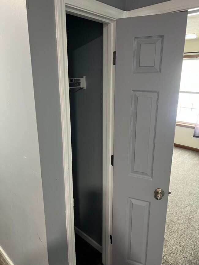 Building Photo - 1044 Cindy Jo Ct