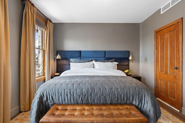 Building Photo - 100 Orchard St