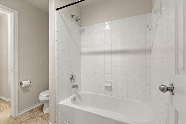 Building Photo - 27 N Regan Mead Cir