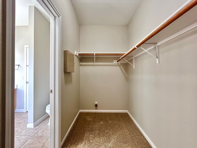 Building Photo - 4029 Barlow Dr