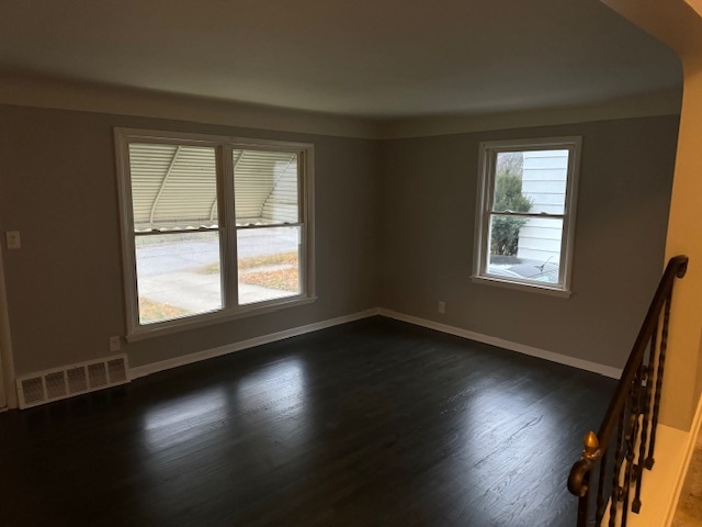 Living Room - 5413 Oakwood Ave