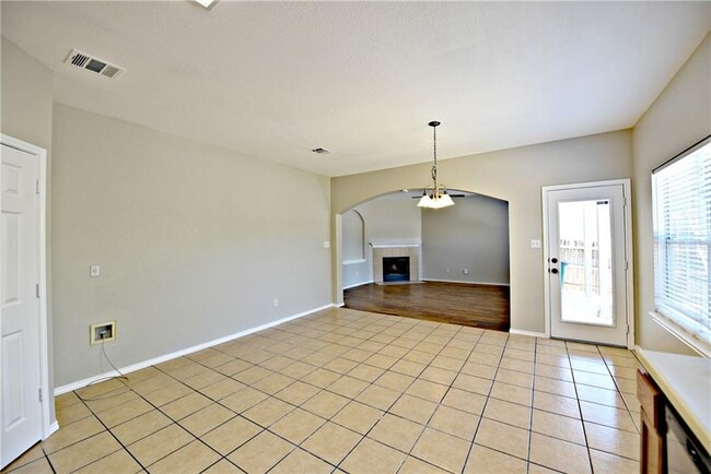 Building Photo - 9207 Brandts Wood St