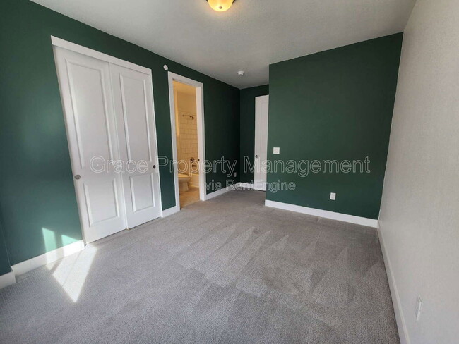 Building Photo - 12930 Galapago St