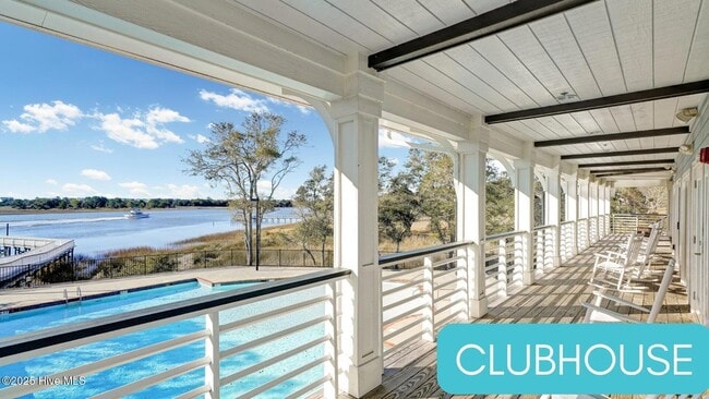 Building Photo - 2272 Dolphin Shores Dr SW