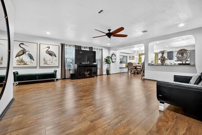 Building Photo - 316 Cliffwood Dr