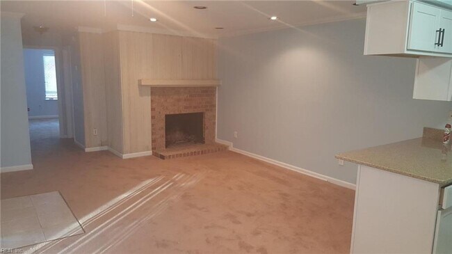 Building Photo - Ocean Lakes