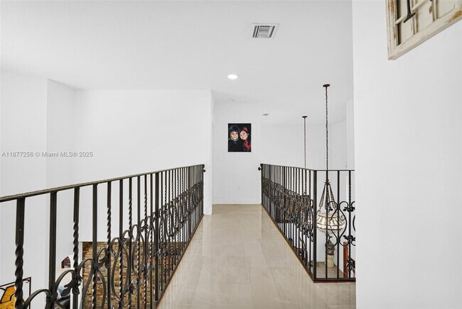 Building Photo - 5040 SW 159th Ave