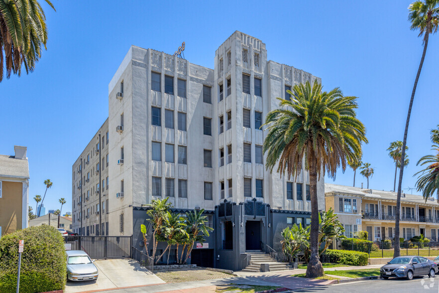 Primary Photo - Crestwood Tower Apartments