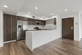 Building Photo - Wilcox Melrose by Wiseman