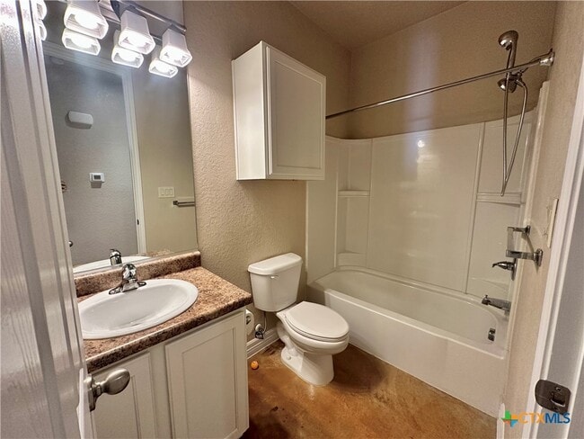 Building Photo - 362 E Faust St