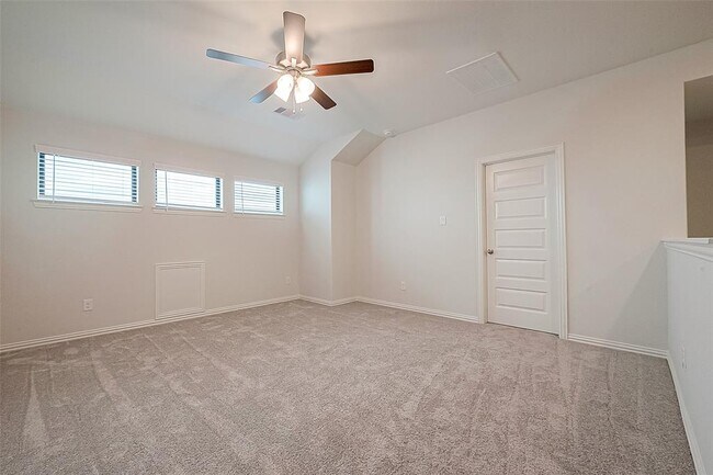 Building Photo - 27838 Western Crk Ct