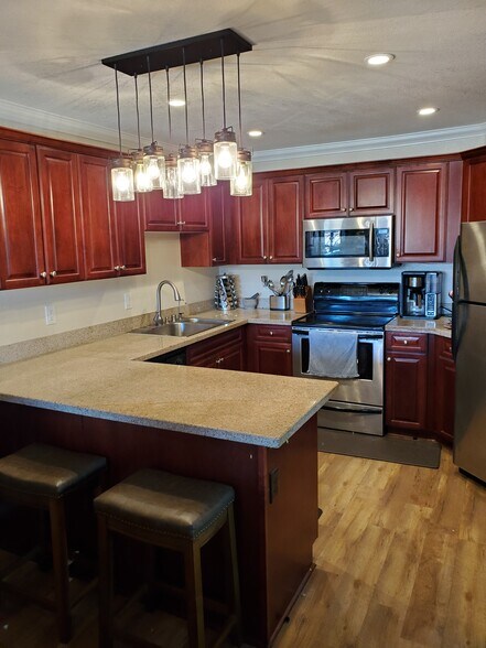 Building Photo - 3504 Paseo De Los Americanos