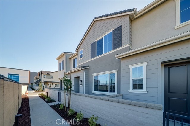 Building Photo - 3560 S Eichler Paseo