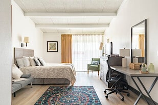 Building Photo - The Residences