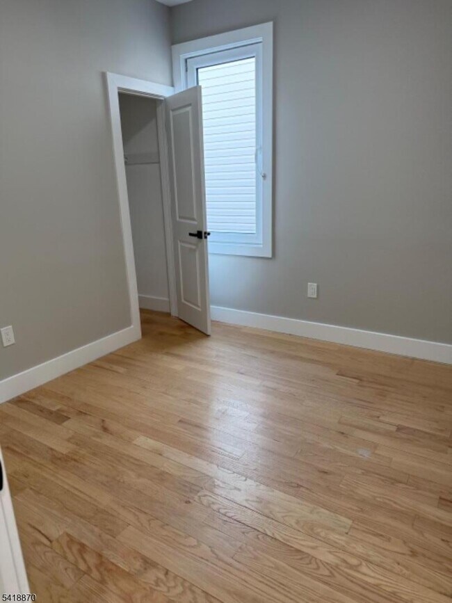 Building Photo - 492 S 20th St