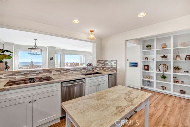 Building Photo - 24432 Alta Vista Dr