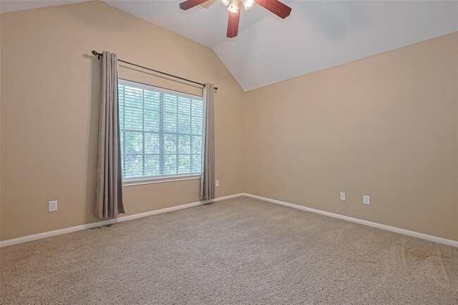 Building Photo - 2710 Five Oaks Dr