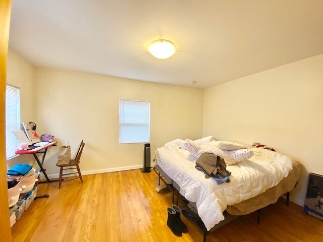 Building Photo - 34 Bentley St